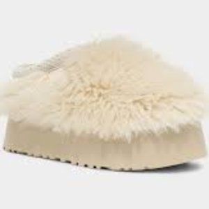 NEW. UGG FLUFF MOMMA SUGAR TASMAN